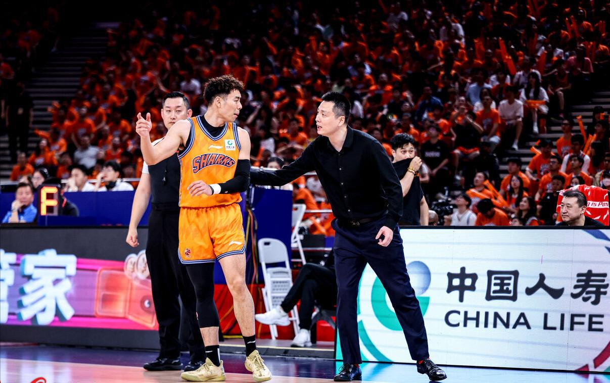 瓦塞尔：每个人的心态都是“不会去想本能做什么，本该发生什么”