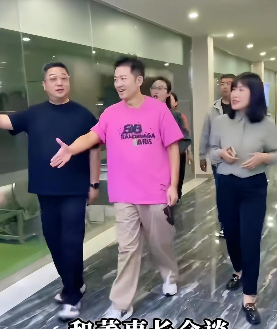 詹姆斯下家争夺进入白热化：三大热门球队谁能最终胜出？