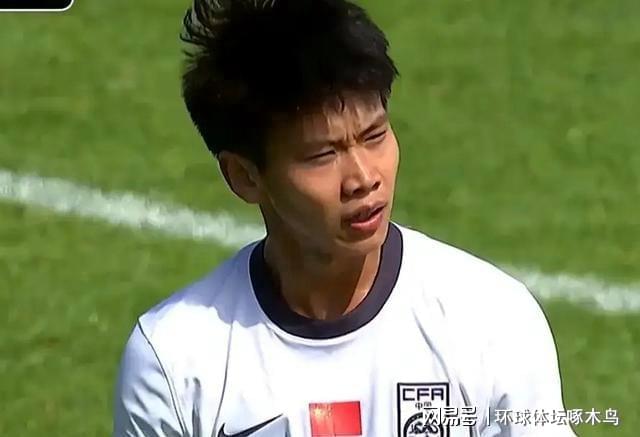 名记：切尔西有意水晶宫中卫拉克鲁瓦，阿森纳和皇马也在关注