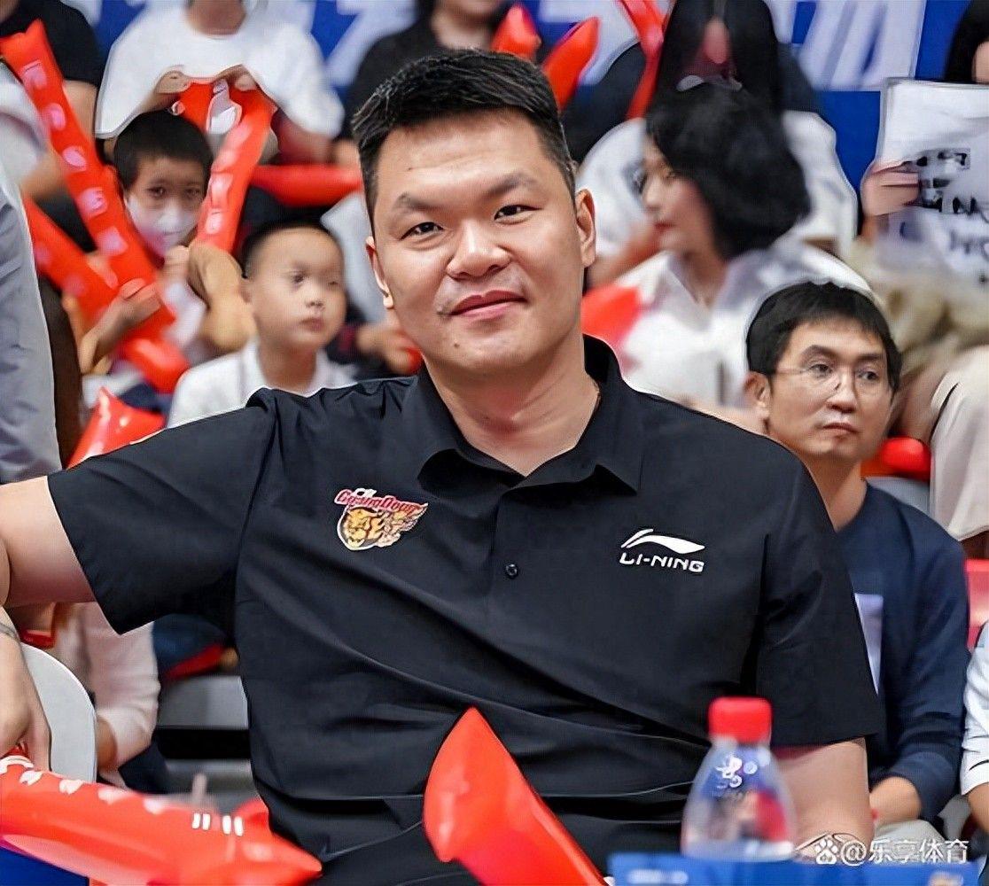 曼联 5000 万就敢签卡马文加？皇马这交易是不是有点过于仓促了